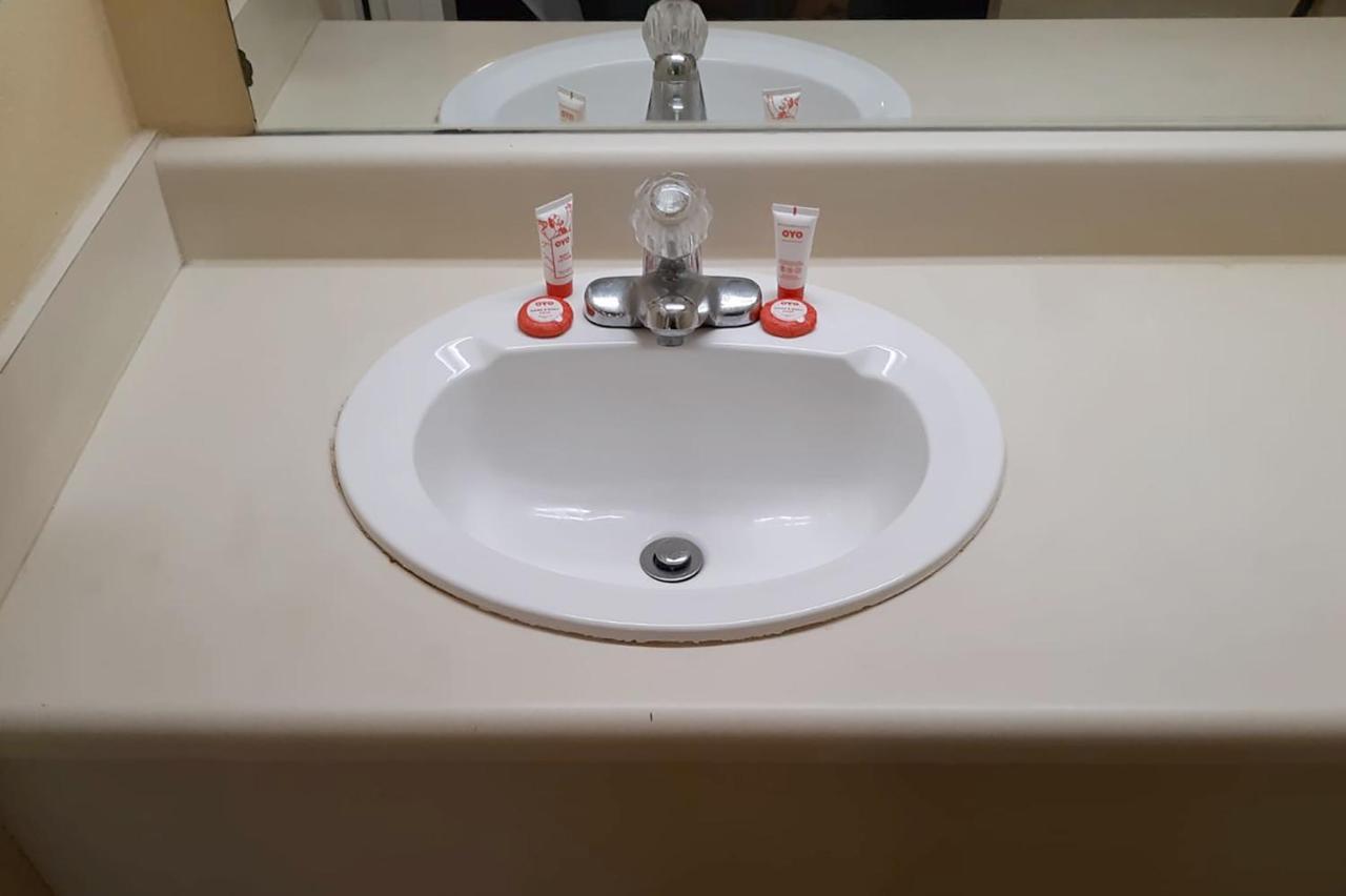 Super Value Inn Valdosta Zewnętrze zdjęcie